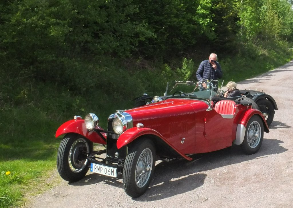 Fra Sverige kommer Lars Hedborg i denne meget smukke HRG 1½-litre fra 1937.
(Foto: Michael Eisenberg)